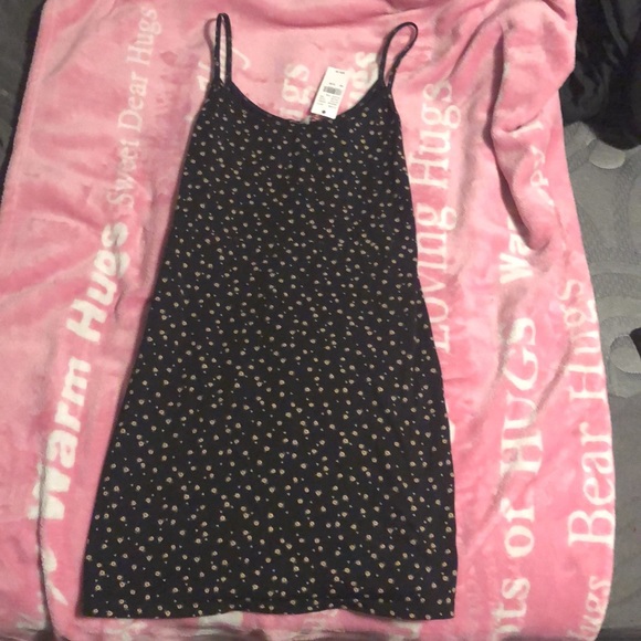 Brand New Brandy Melville Black Dress With Flowers - Picture 2 of 8